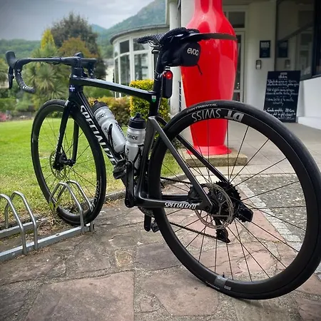 Logis Le Miramont Hotel 3*