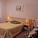 Logis Le Miramont Hotel