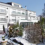 Logis Le Miramont Hotel