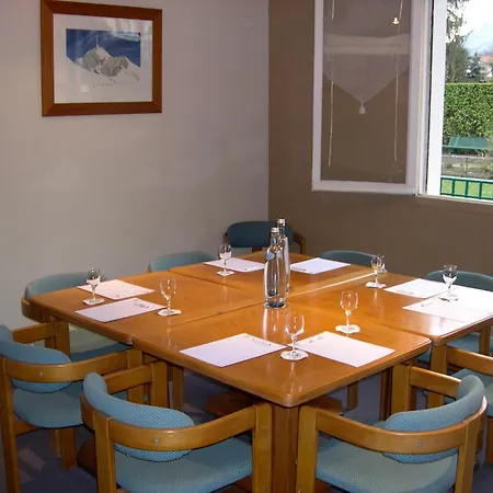 Logis Le Miramont מלון 3*